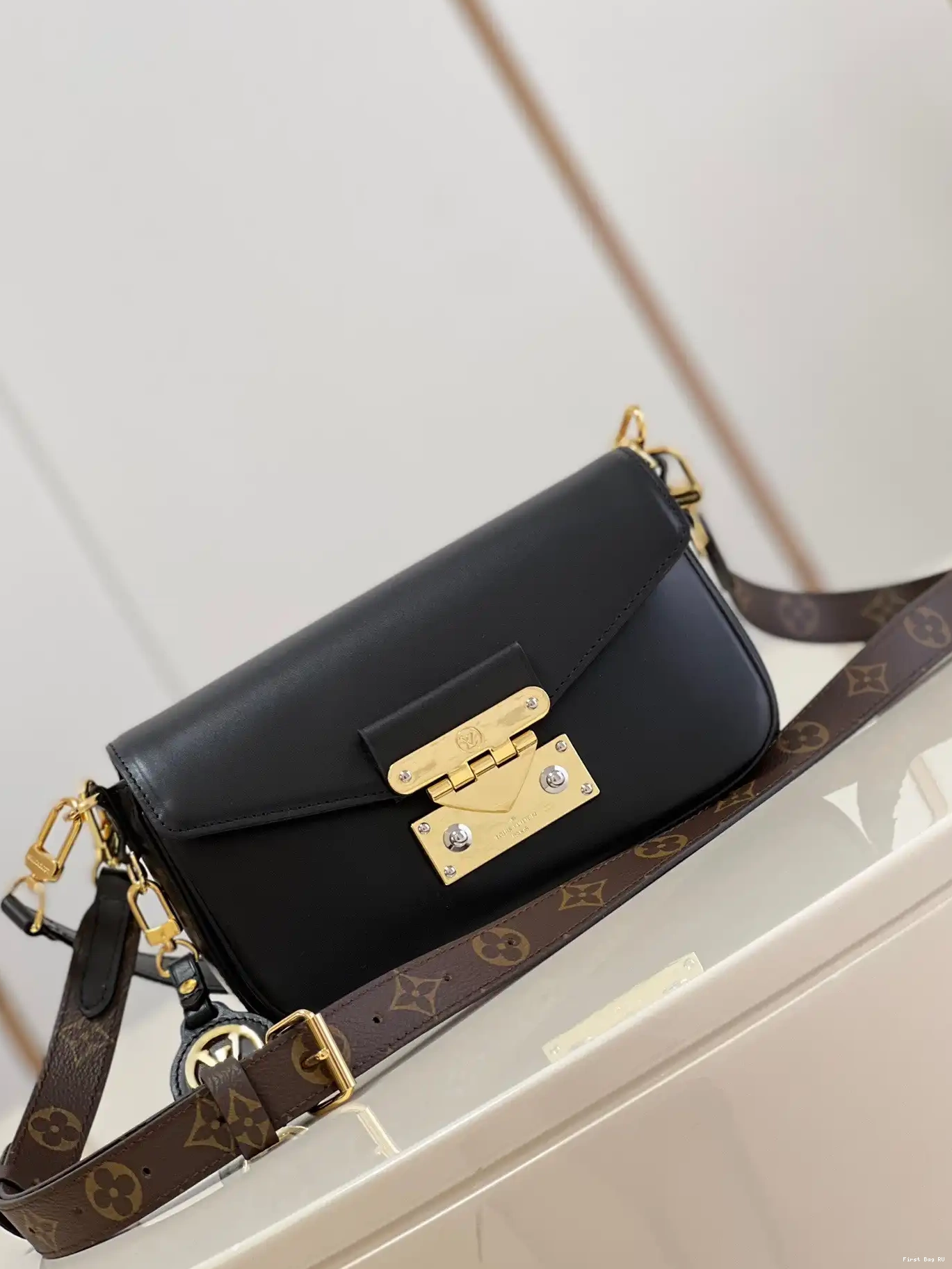 SWING Vuitton Louis 0622